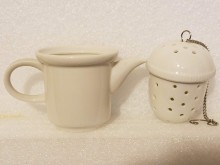 Plain White Teapot Caddy